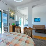 18 Apartman *
