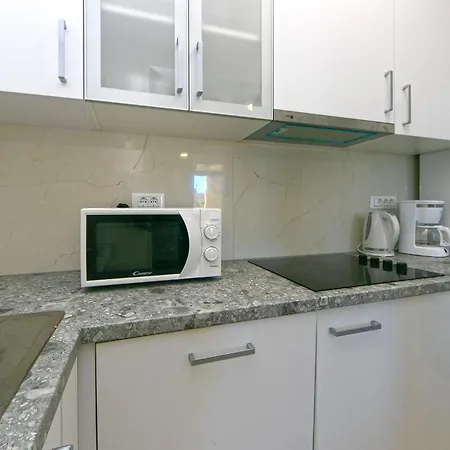 Apartamento 18 *