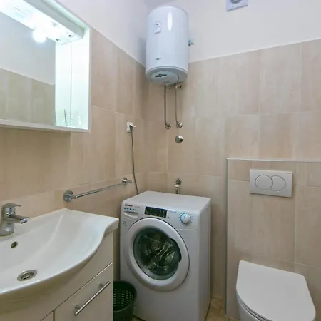 Apartman 18