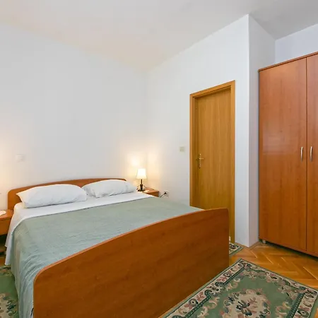 Apartman 18