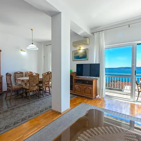 18 Apartman *