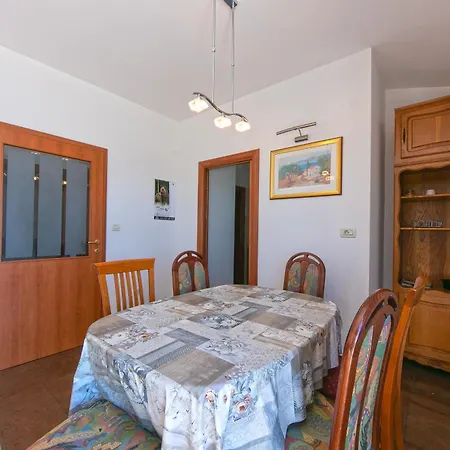 Apartman 18 Brela