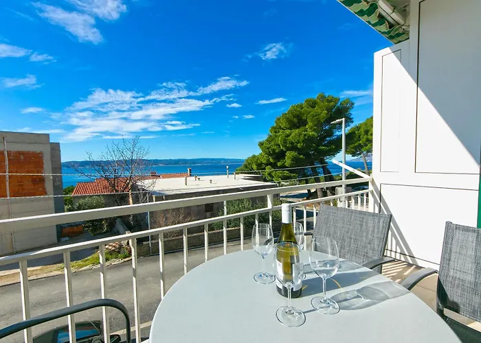 18 Apartment Brela