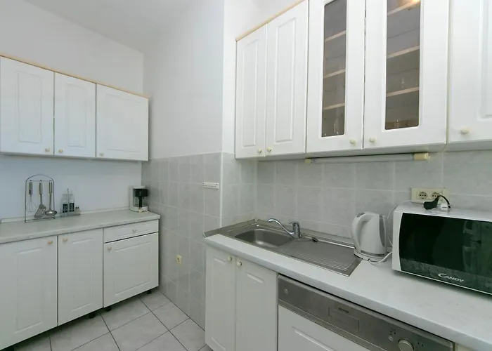 Apartment 18 Brela