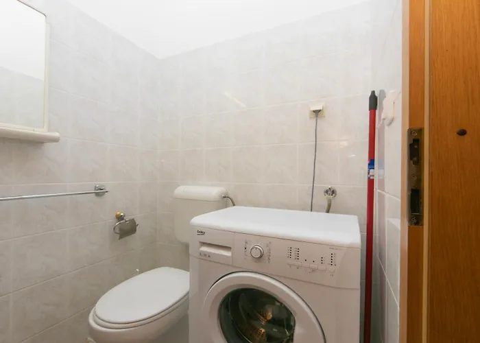 18 Apartment Brela